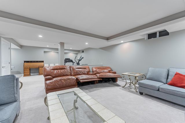 6037 Baronscourt Way, Dublin, OH 43016
