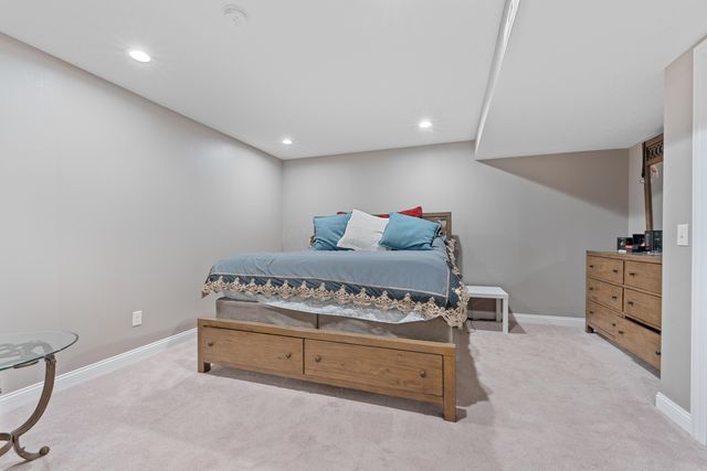 6037 Baronscourt Way, Dublin, OH 43016