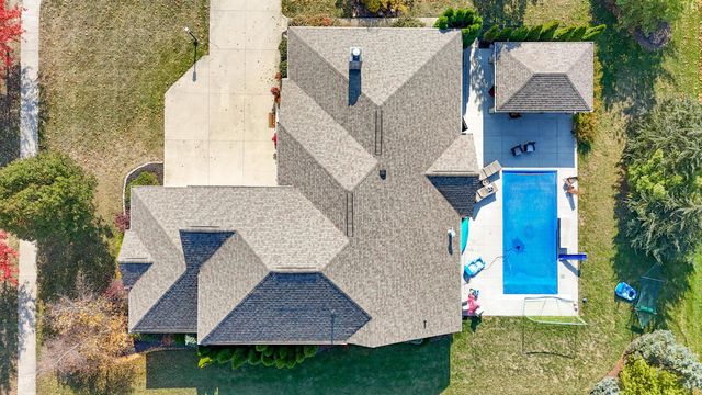 6037 Baronscourt Way, Dublin, OH 43016