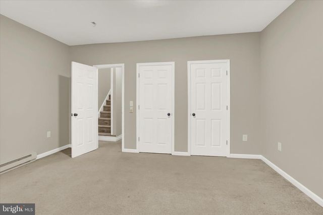 254 W MAPLE ST, York, PA 17401