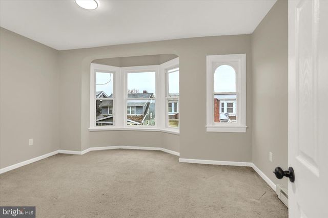 254 W MAPLE ST, York, PA 17401