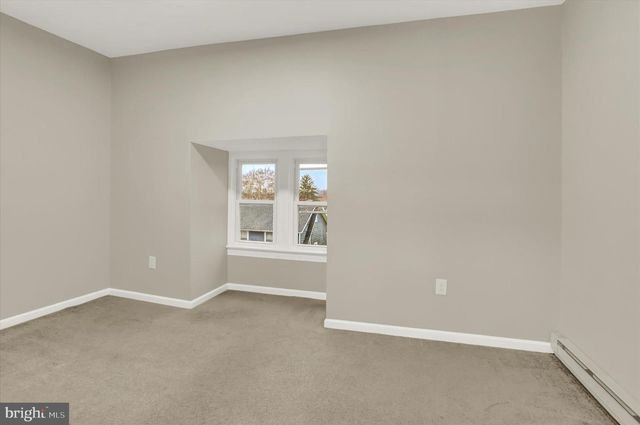 254 W MAPLE ST, York, PA 17401