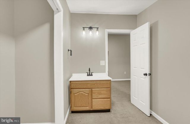 254 W MAPLE ST, York, PA 17401