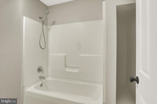 254 W MAPLE ST, York, PA 17401