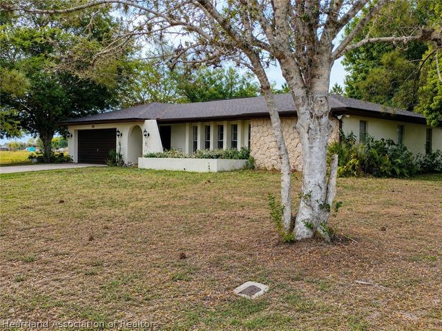 7317 Lime Tree Court, Sebring, FL 33876
