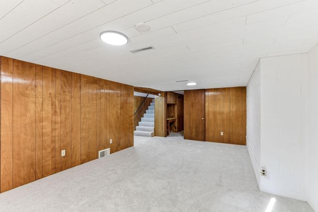 8933 Wally Drive, Golden Valley, MN 55427