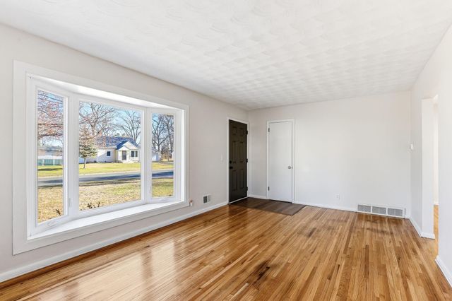 8933 Wally Drive, Golden Valley, MN 55427