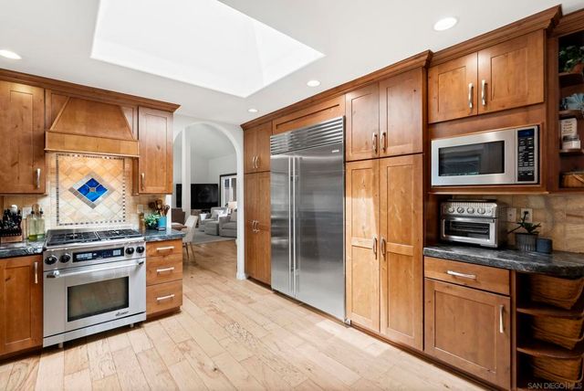 489 La Costa Ave., Encinitas, CA 92024