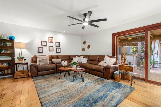 489 La Costa Ave., Encinitas, CA 92024