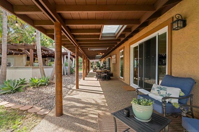 489 La Costa Ave., Encinitas, CA 92024