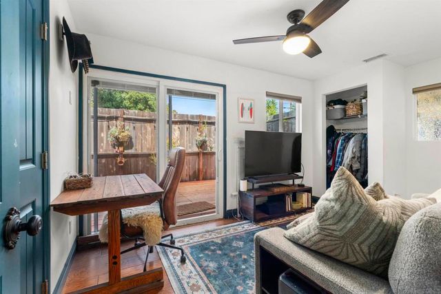 489 La Costa Ave., Encinitas, CA 92024