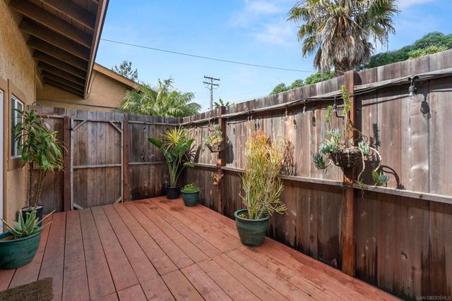 489 La Costa Ave., Encinitas, CA 92024