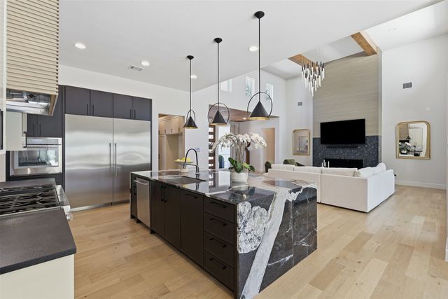 9433 Sagrada Park, Fort Worth, TX 76126