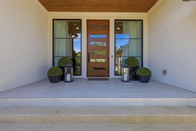 9433 Sagrada Park, Fort Worth, TX 76126