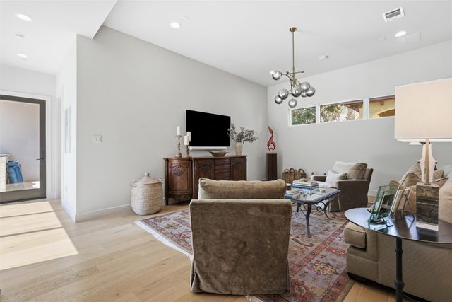 9433 Sagrada Park, Fort Worth, TX 76126