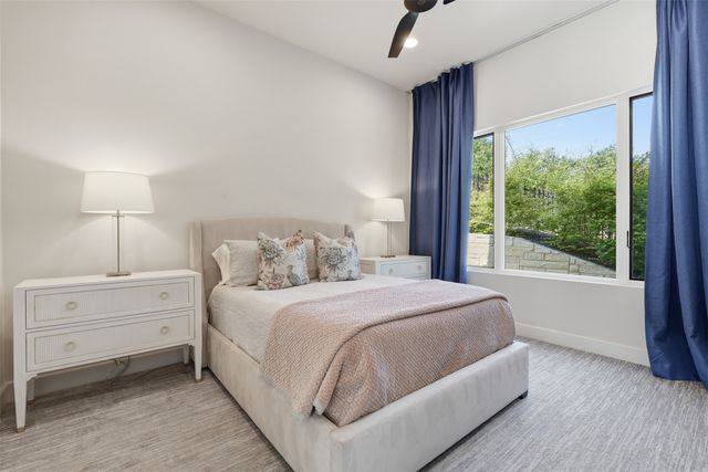 9433 Sagrada Park, Fort Worth, TX 76126
