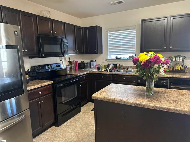 764 Markham Circle, Moore, SC 29369