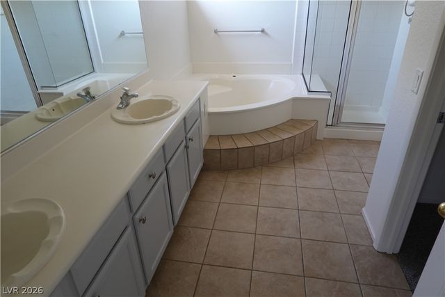 7563 Spindrift Tide Court, Las Vegas, NV 89139