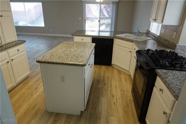 7563 Spindrift Tide Court, Las Vegas, NV 89139