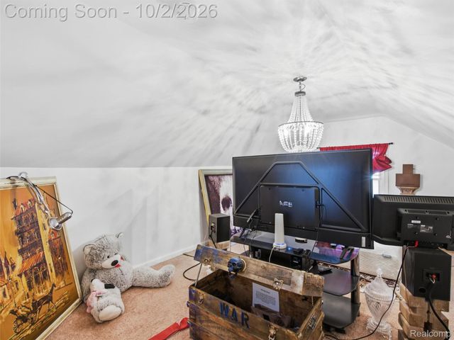 6811 Toepfer Road, Warren, MI 48091