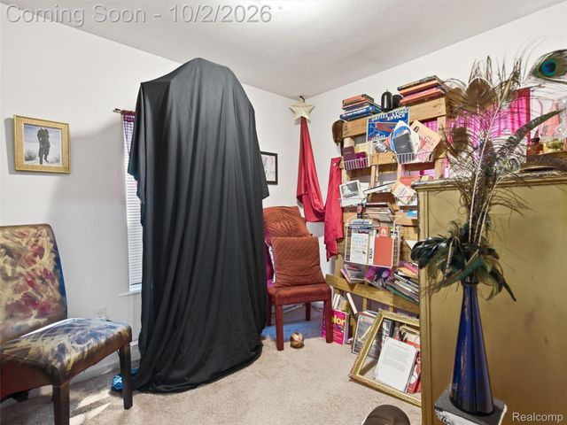 6811 Toepfer Road, Warren, MI 48091