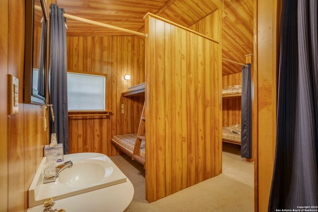 121-B Bartel Rd, Comfort, TX 78013