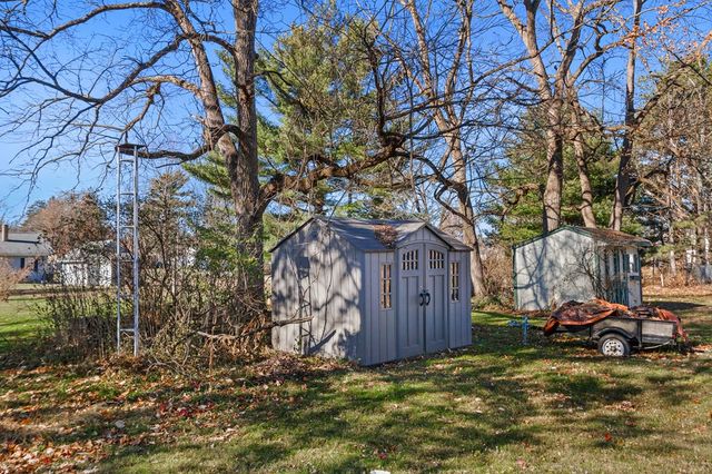 64 Maple Ln, Ontario, OH 44906