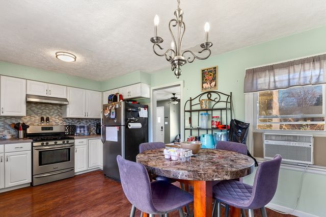 64 Maple Ln, Ontario, OH 44906