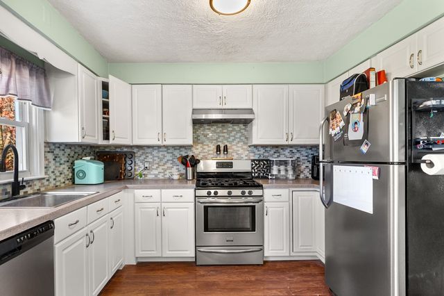 64 Maple Ln, Ontario, OH 44906