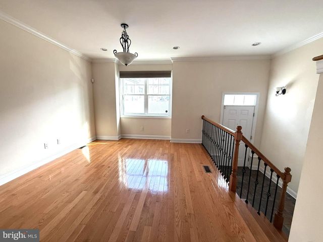 4700 SMICK ST, Philadelphia, PA 19127