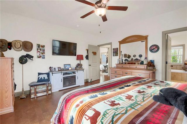 2406 Winterview Ridge, Gainesville, GA 30506