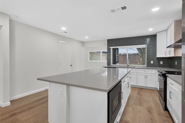 3 Merrie Circle, Richardson, TX 75081