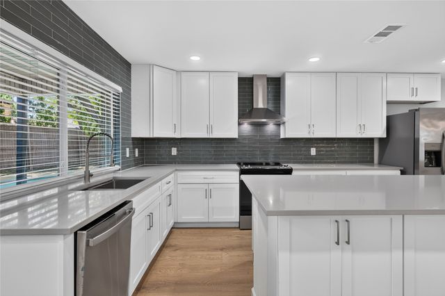 3 Merrie Circle, Richardson, TX 75081