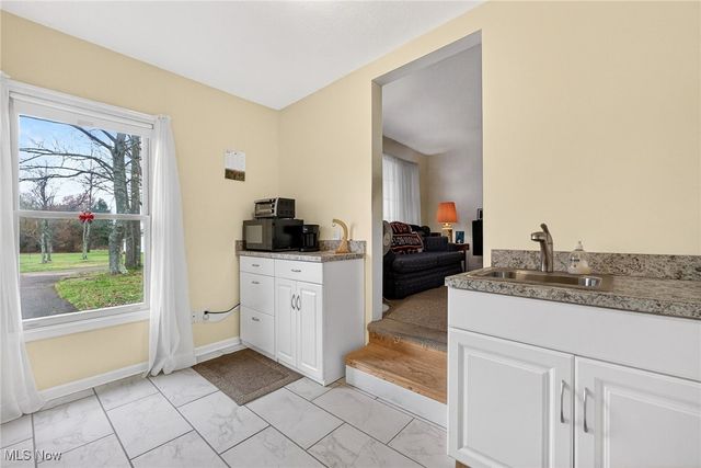 13149 Gar Highway, Chardon, OH 44024