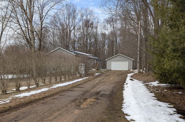 35516 Sweet Lake Drive, Gobles, MI 49055