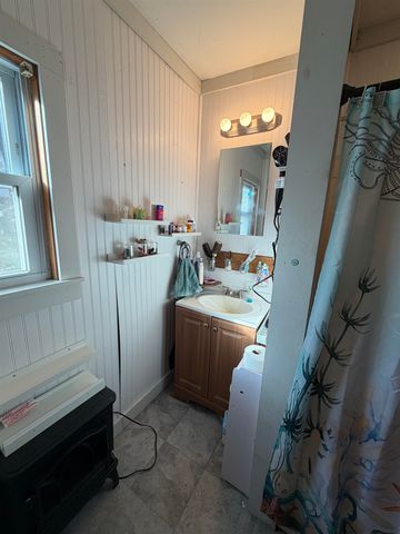 17 Pappas Road, Claremont, NH 03743