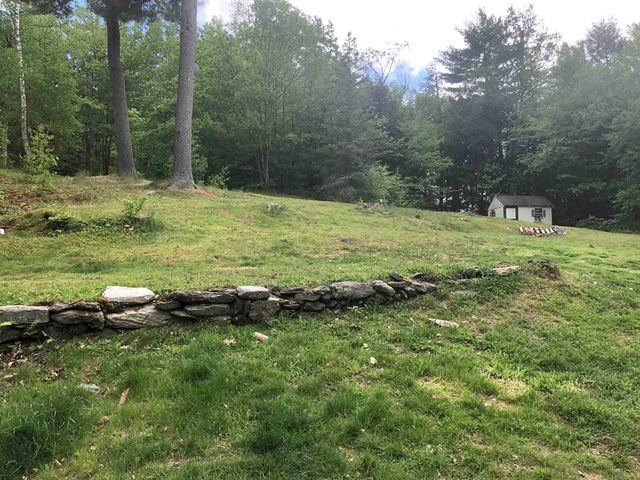 17 Pappas Road, Claremont, NH 03743