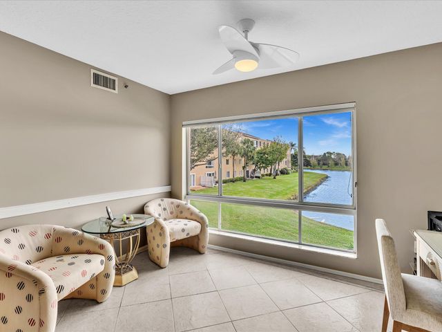 5842 Crystal Shores Drive 201, Boynton Beach, FL 33437
