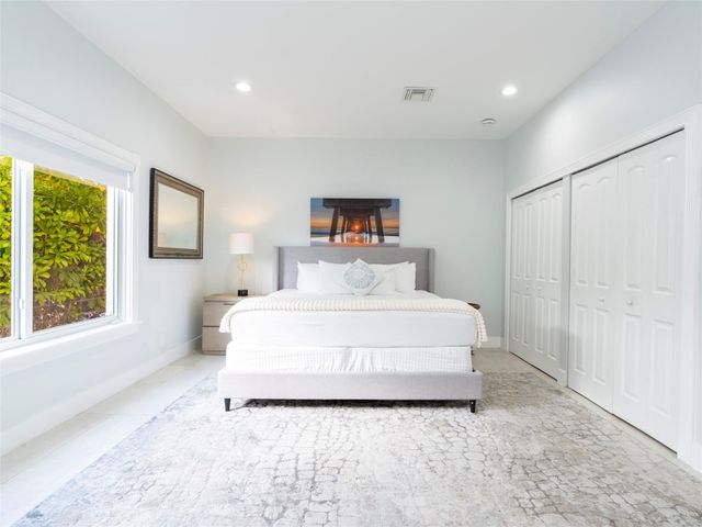 2615 E Las Olas Boulevard, Fort Lauderdale, FL 33301