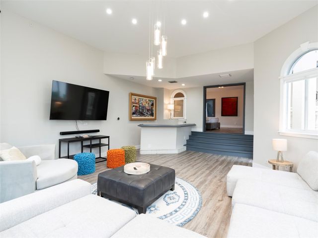 2615 E Las Olas Boulevard, Fort Lauderdale, FL 33301