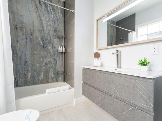 2615 E Las Olas Boulevard, Fort Lauderdale, FL 33301