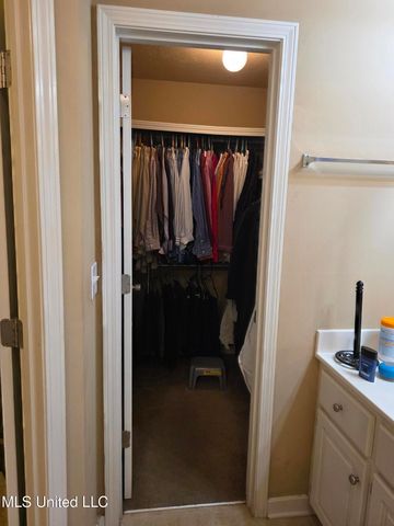 324 Martha Drive, Byram, MS 39272