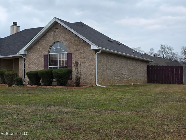 324 Martha Drive, Byram, MS 39272