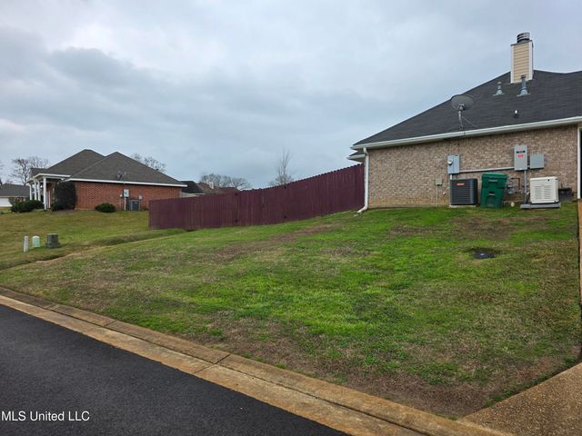 324 Martha Drive, Byram, MS 39272