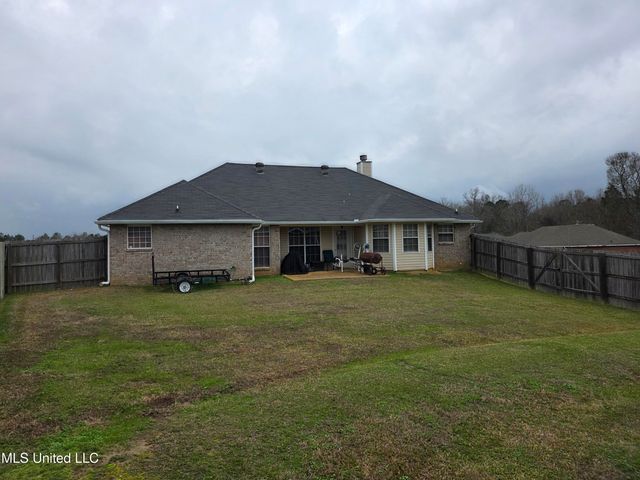 324 Martha Drive, Byram, MS 39272