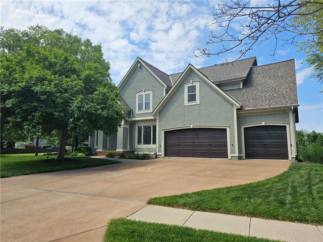 17504 W 84th Street, Lenexa, KS 66219