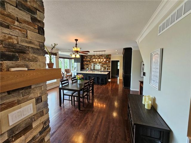 17504 W 84th Street, Lenexa, KS 66219