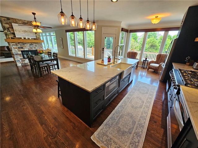17504 W 84th Street, Lenexa, KS 66219