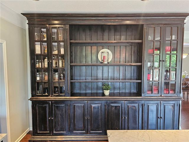 17504 W 84th Street, Lenexa, KS 66219