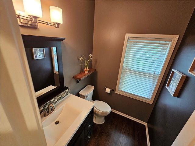 17504 W 84th Street, Lenexa, KS 66219